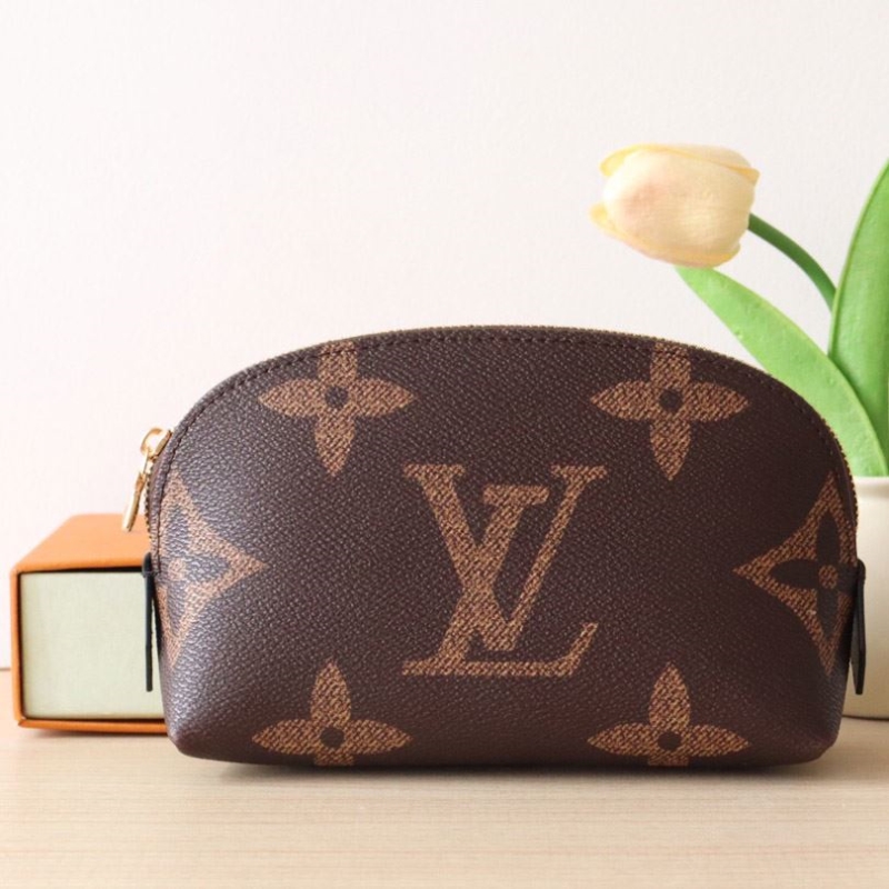 LV Clutch Bags